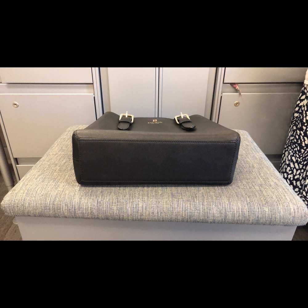 Kate Spade Hand Bag nearly new - Picture 2 of 5